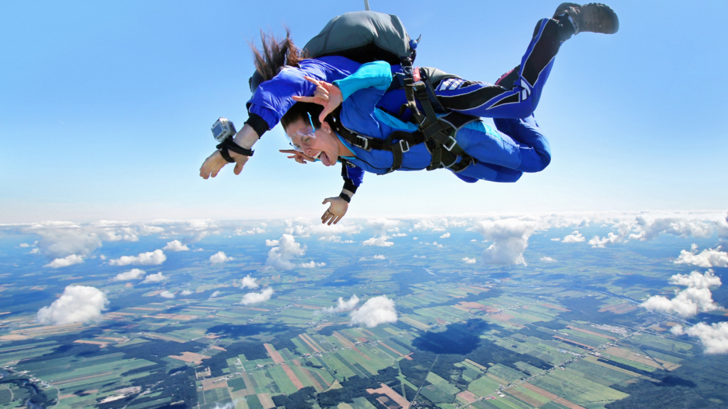 skoki spadochronowe poznań skycamp kontra puszcza zielonka